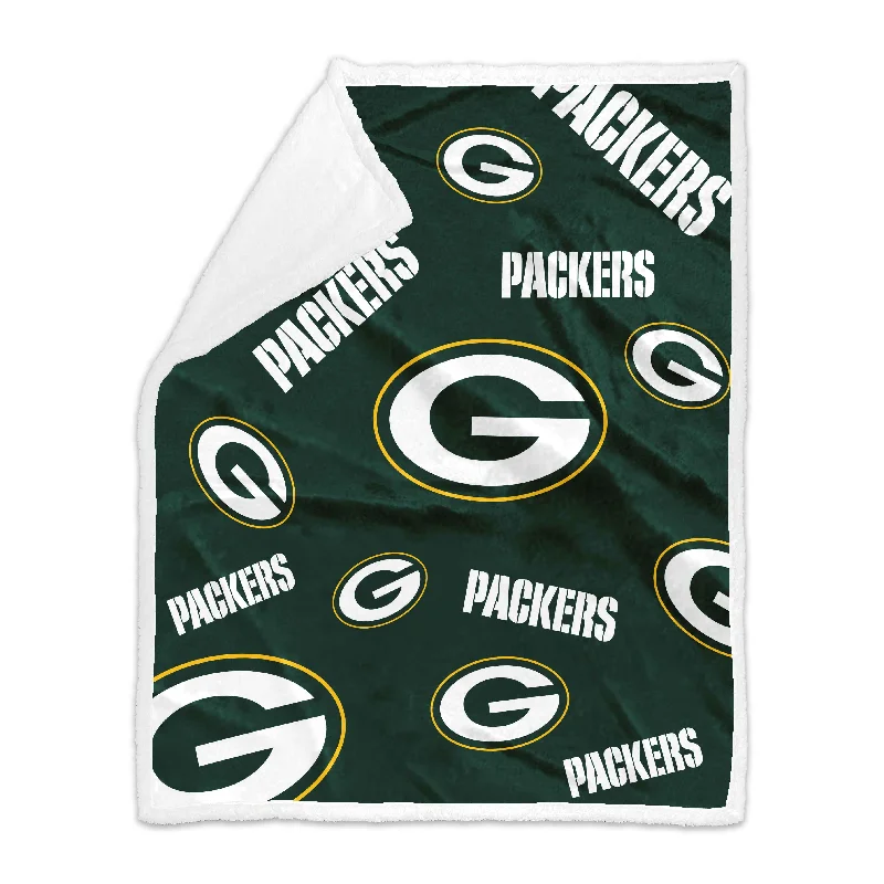 Affordable Team Home Textiles for Fans on a Budget-Green Bay Packers 50x60 Plush Sherpa Throw