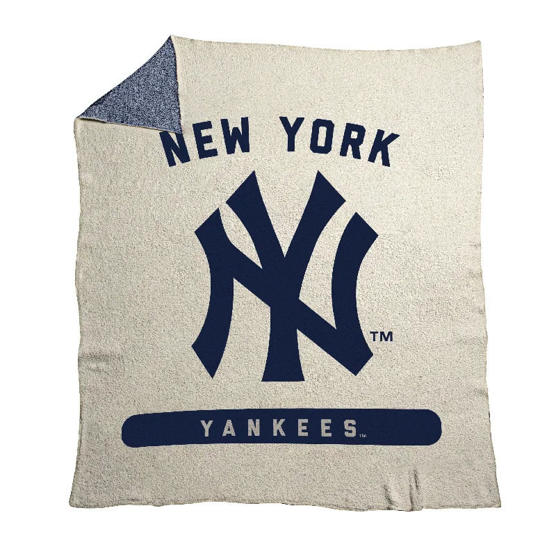 Officially Licensed Team Home Textiles for Authentic Fan Feel-NY Yankees Prime Luxe Dreams Throw