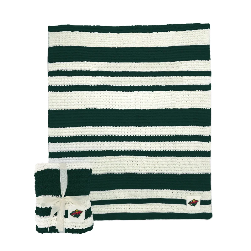 Eco-Conscious Team Home Textiles with Sustainable Fabrics-Minnesota Wild Cable Knit Throw 50x60